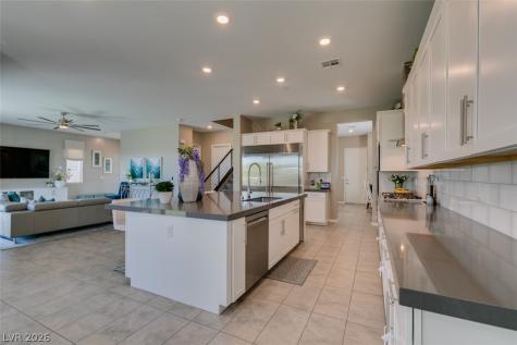 779 Glowing Horizon Street Henderson NV 89052