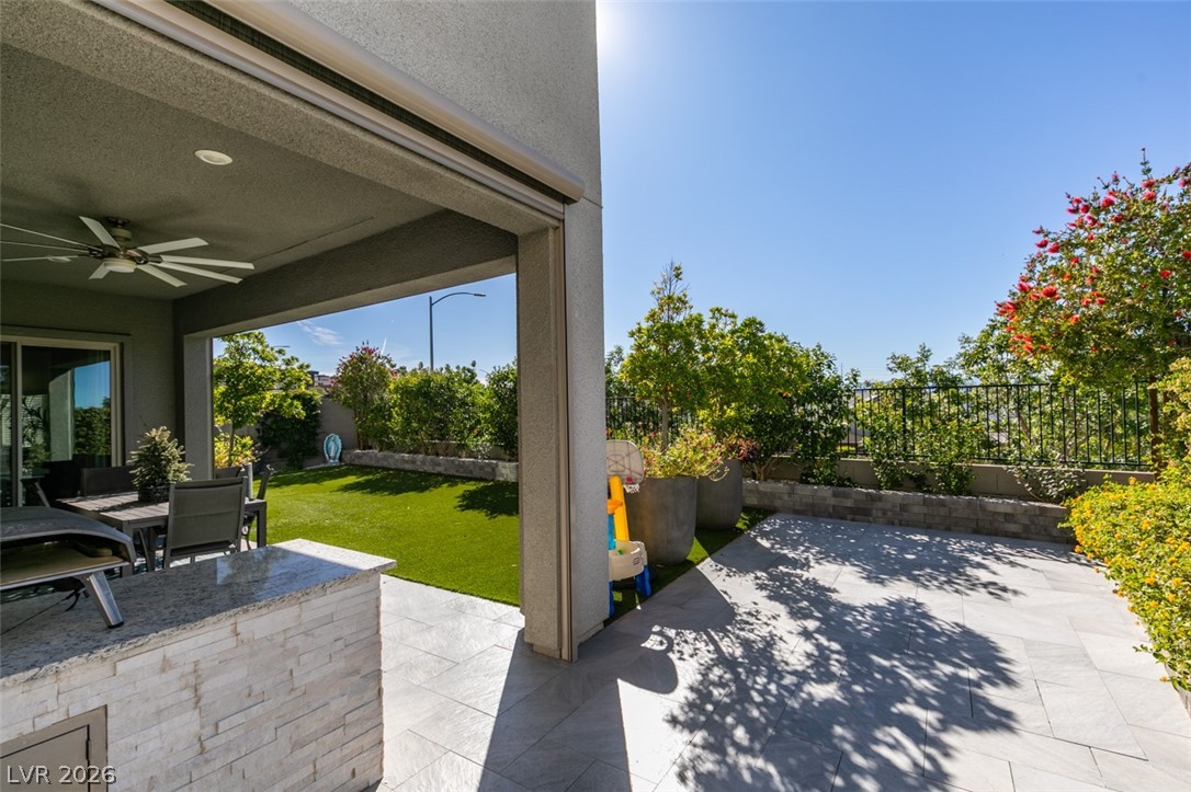 779 Glowing Horizon Street Henderson NV 89052