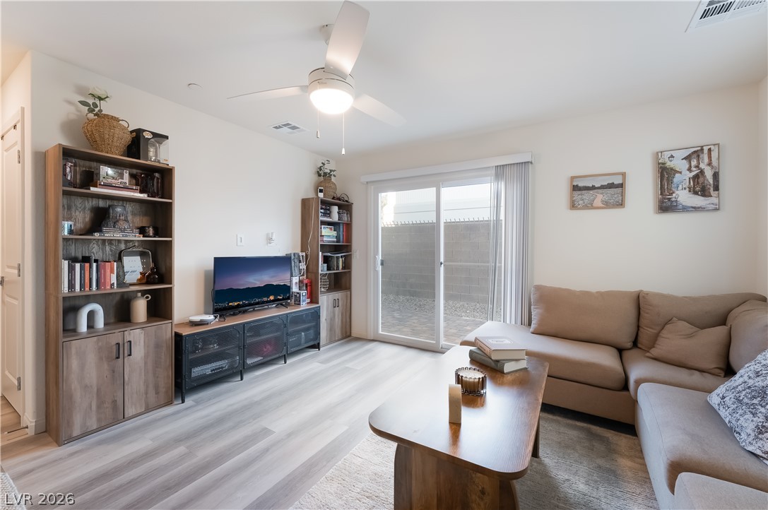 6818 Truffle Gray Street Las Vegas NV 89148