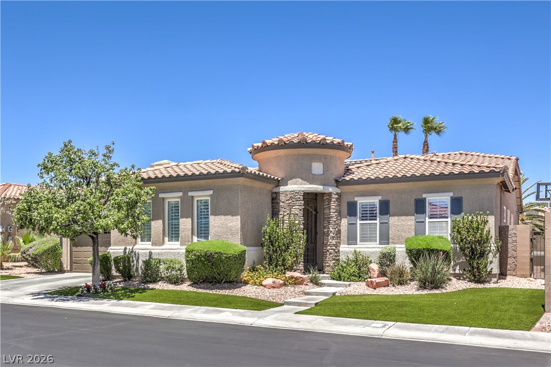7166 Frontier Hills Avenue Las Vegas NV 89113