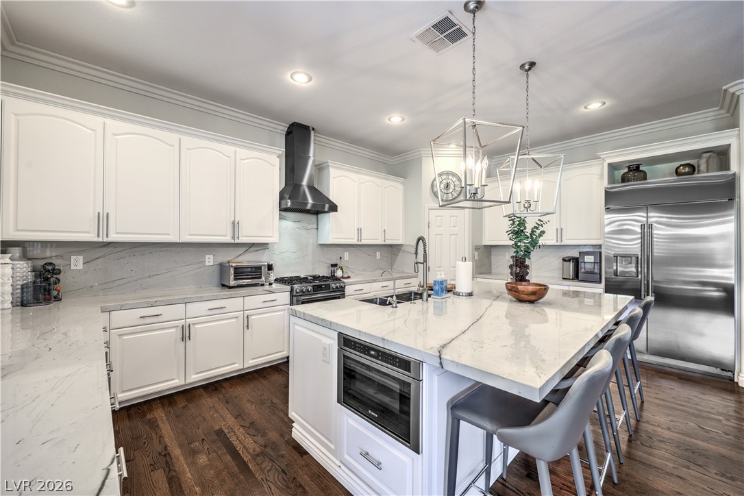 7166 Frontier Hills Avenue Las Vegas NV 89113