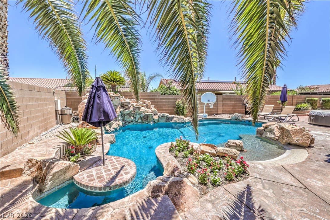7166 Frontier Hills Avenue Las Vegas NV 89113