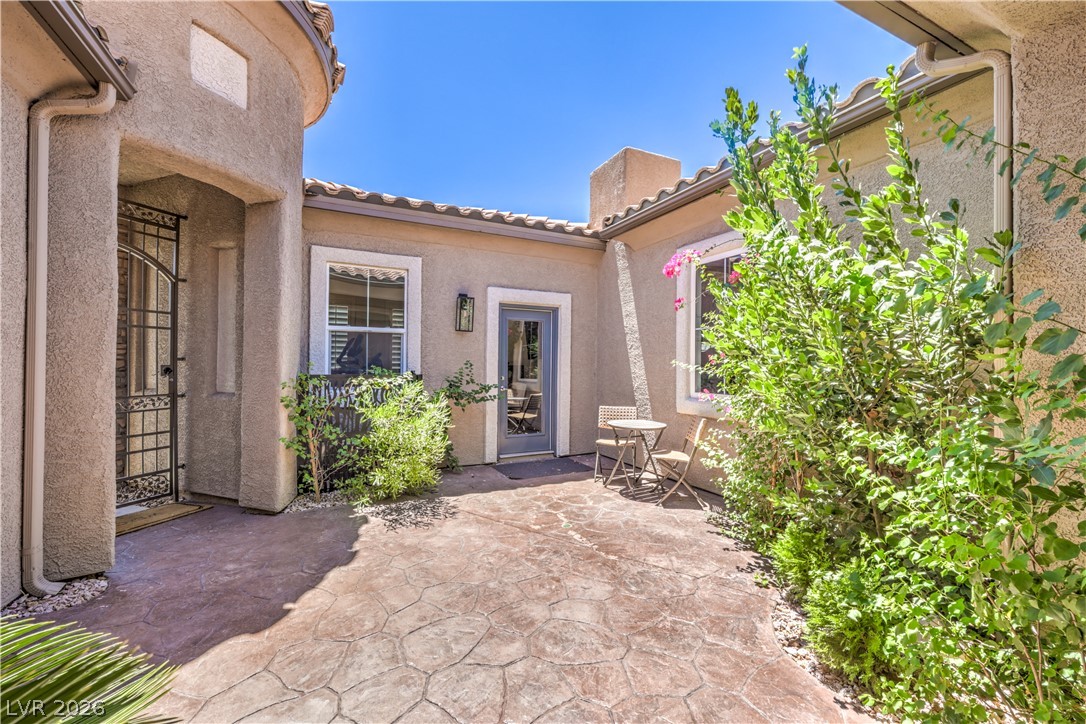 7166 Frontier Hills Avenue Las Vegas NV 89113