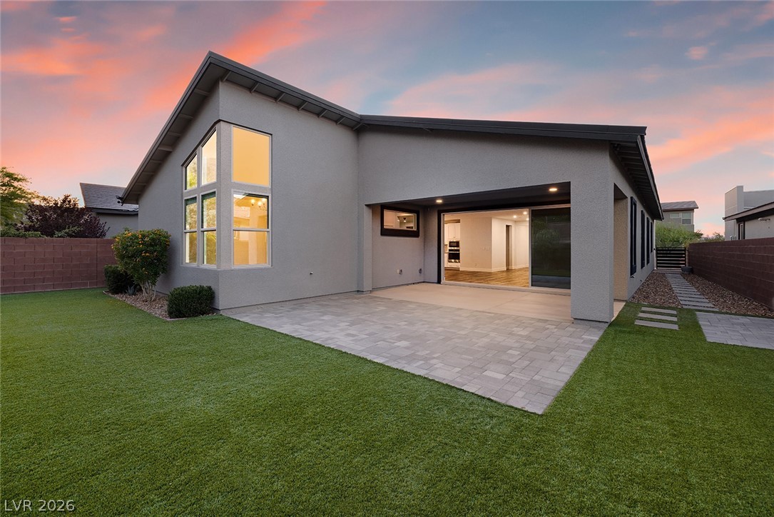 9689 Starlight Ridge Avenue Las Vegas NV 89148