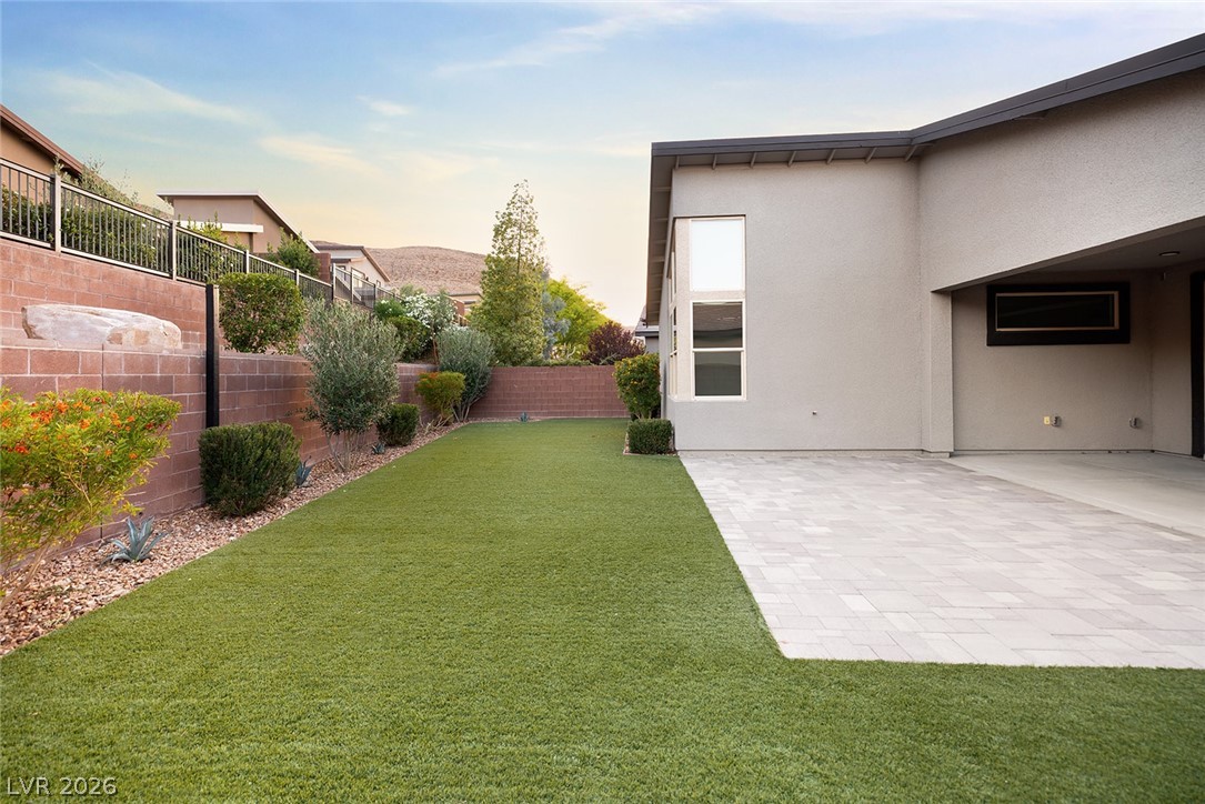 9689 Starlight Ridge Avenue Las Vegas NV 89148