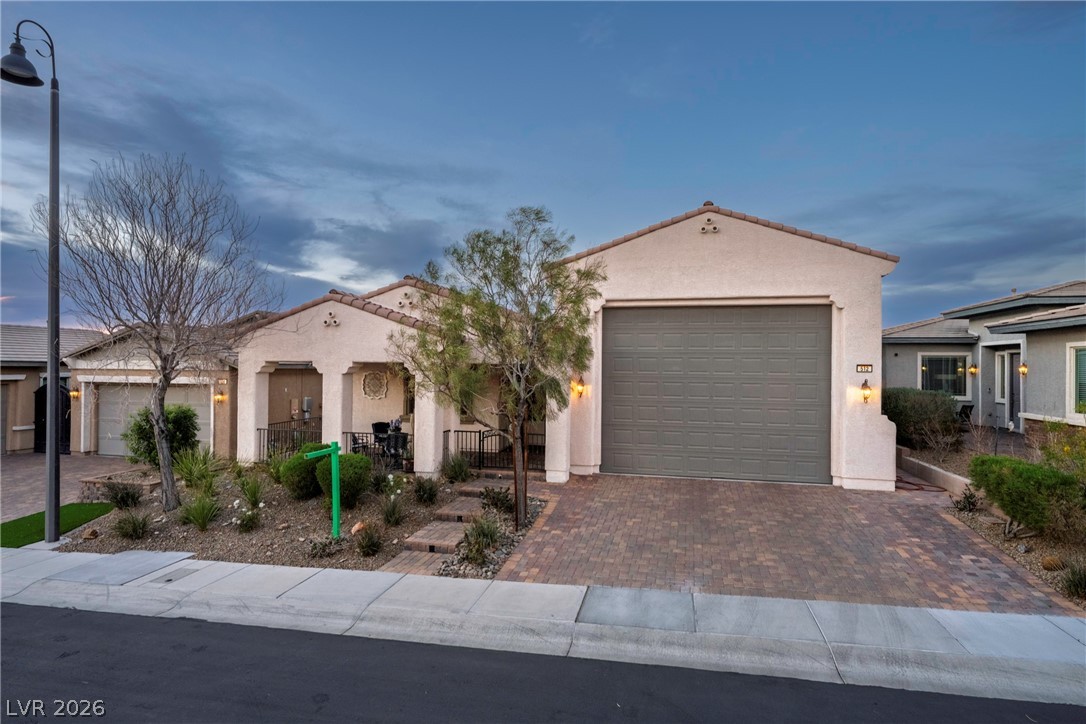512 Heritage Bridge Avenue Henderson NV 89011
