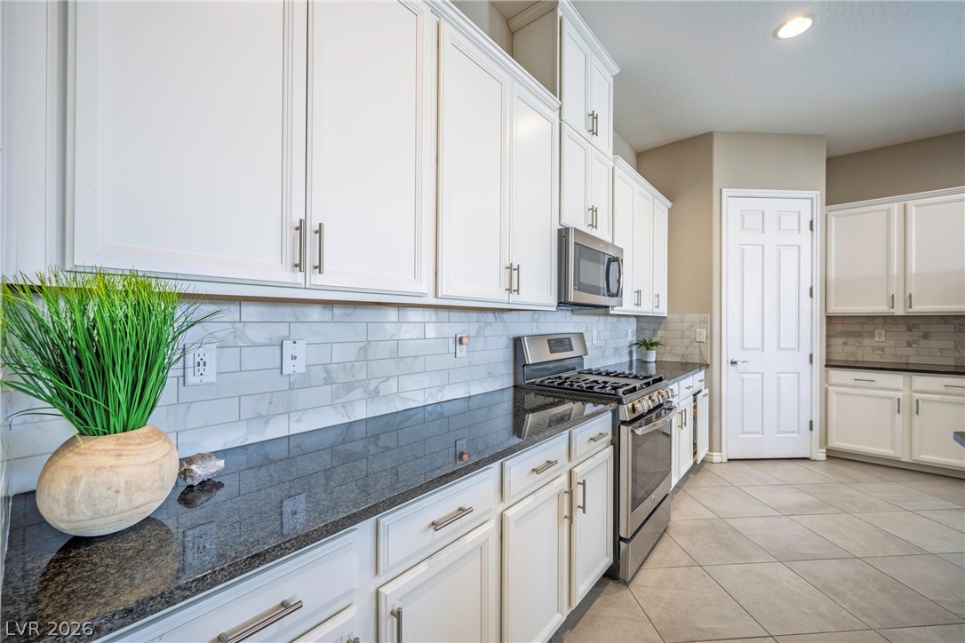 512 Heritage Bridge Avenue Henderson NV 89011