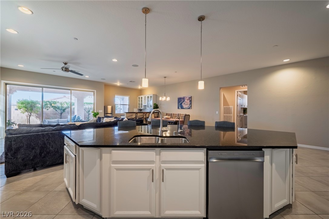 512 Heritage Bridge Avenue Henderson NV 89011