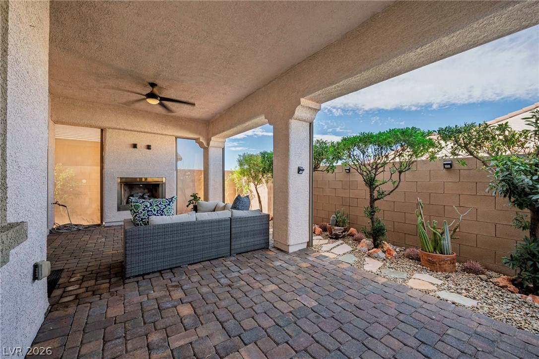 512 Heritage Bridge Avenue Henderson NV 89011