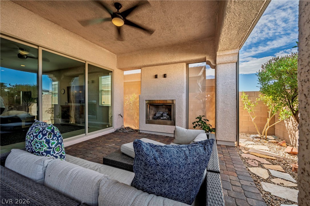 512 Heritage Bridge Avenue Henderson NV 89011