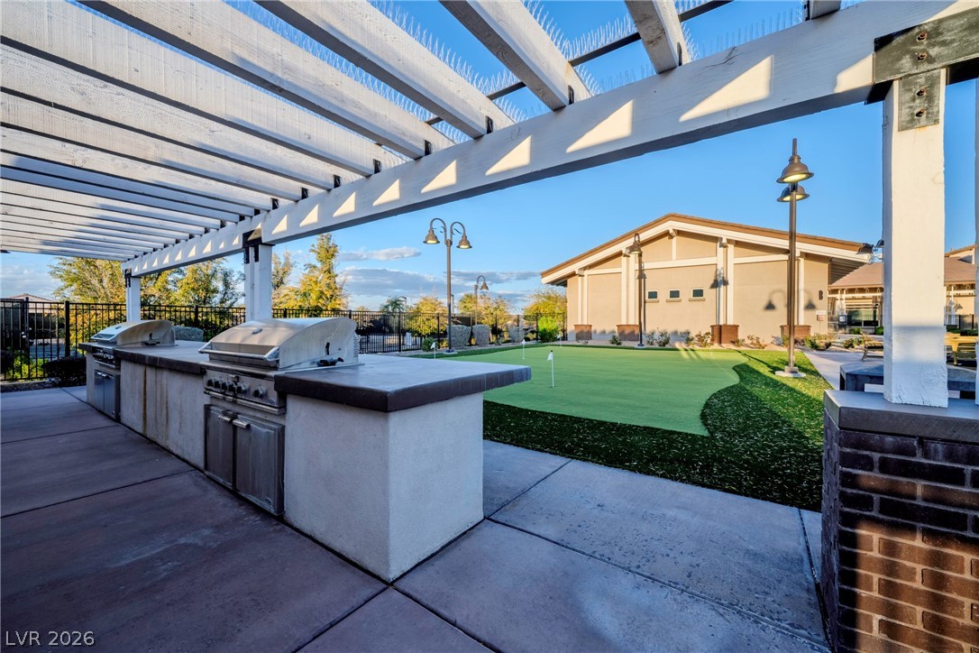 512 Heritage Bridge Avenue Henderson NV 89011