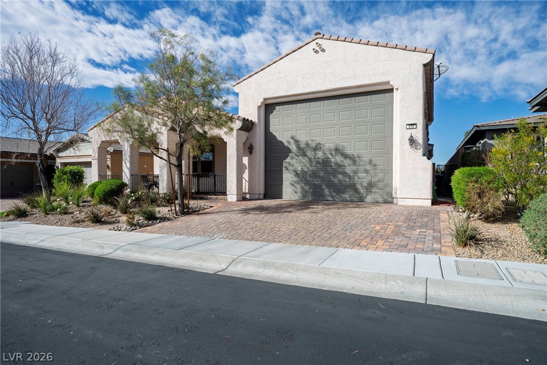 512 Heritage Bridge Avenue Henderson NV 89011