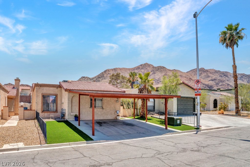 2256 Sabroso Street Las Vegas NV 89156