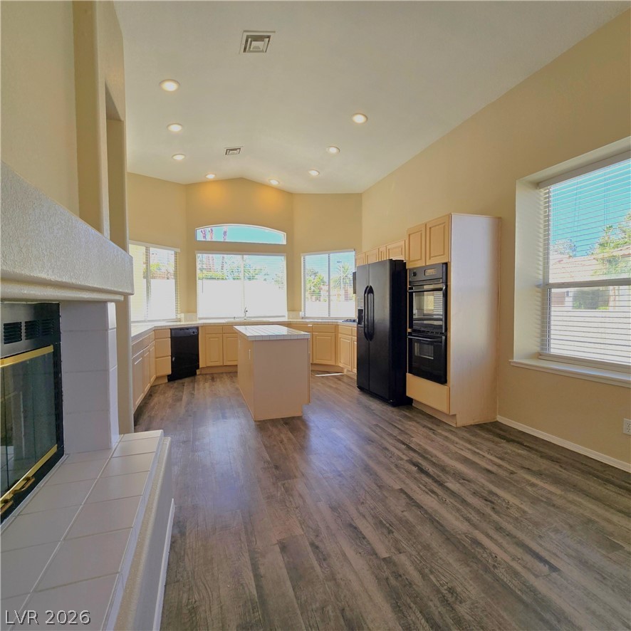1445 Castle Crest Drive Las Vegas NV 89117