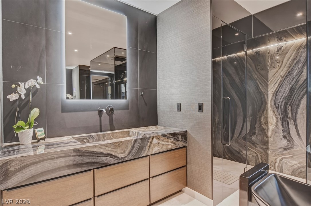 10736 Penhurst Way Las Vegas NV 89135