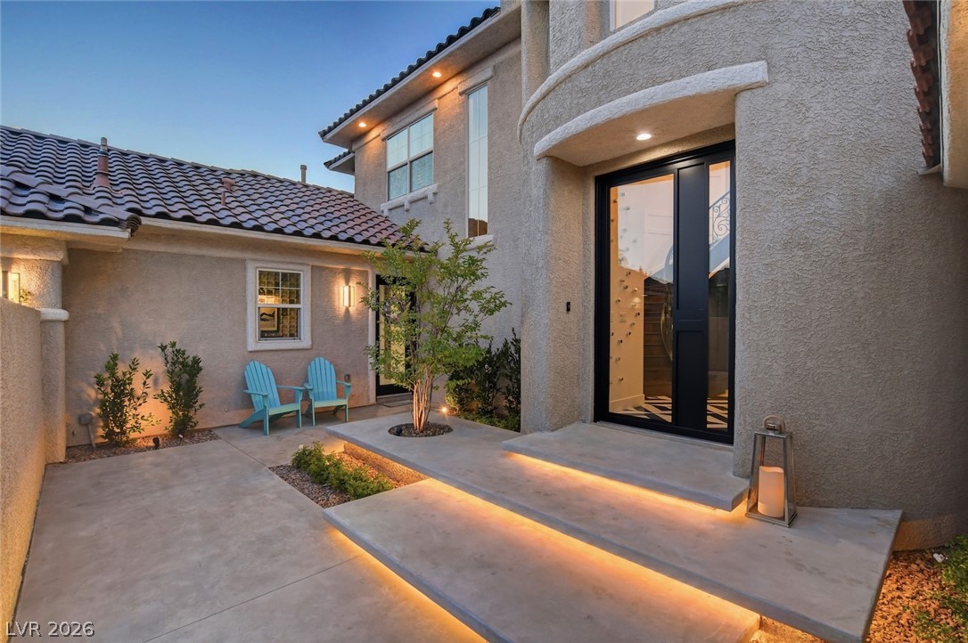 10736 Penhurst Way Las Vegas NV 89135
