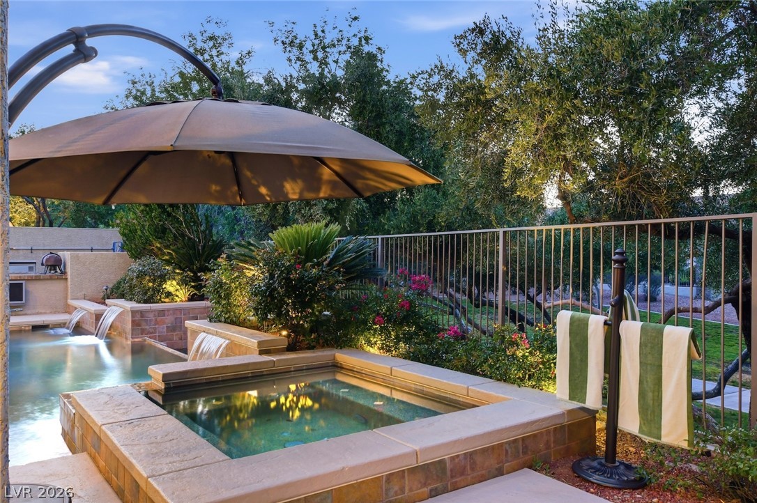 10736 Penhurst Way Las Vegas NV 89135