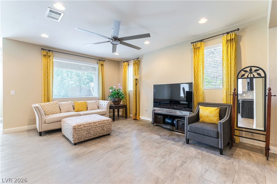 2589 Champagne Topaz Lane Las Vegas NV 89120
