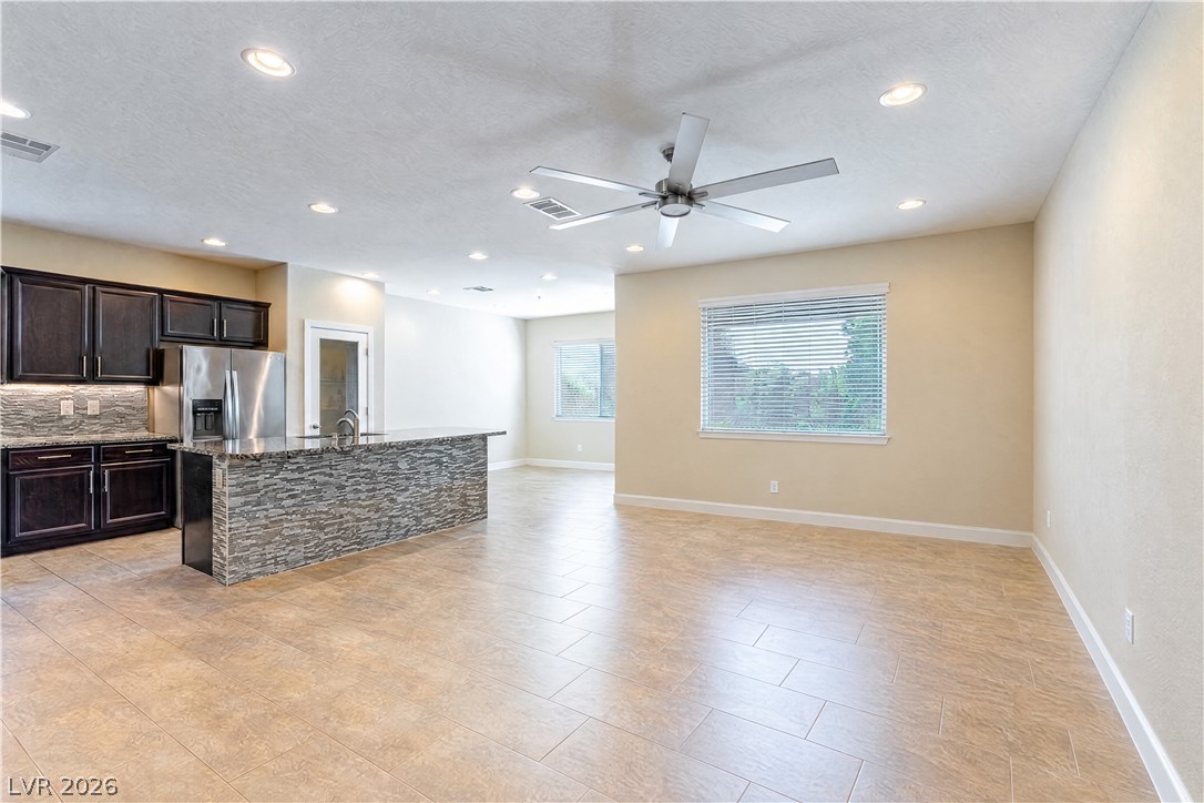 2589 Champagne Topaz Lane Las Vegas NV 89120