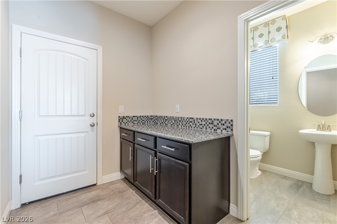 2589 Champagne Topaz Lane Las Vegas NV 89120