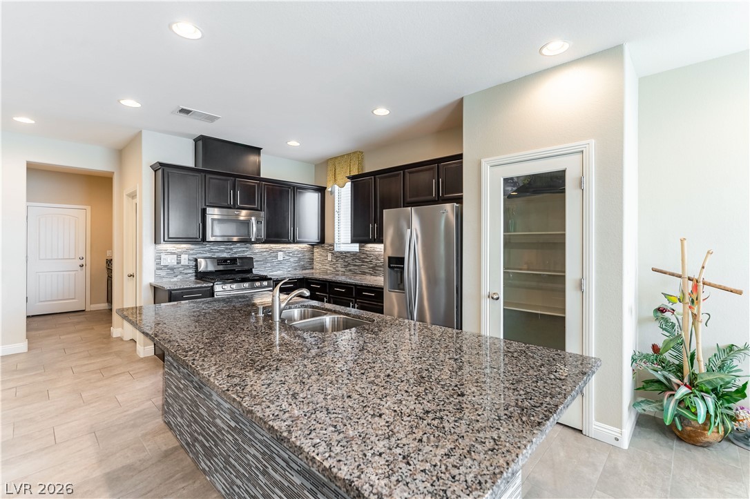 2589 Champagne Topaz Lane Las Vegas NV 89120