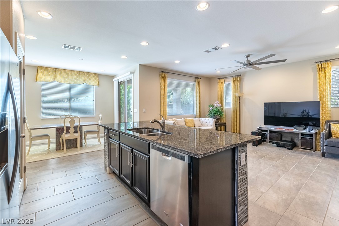 2589 Champagne Topaz Lane Las Vegas NV 89120