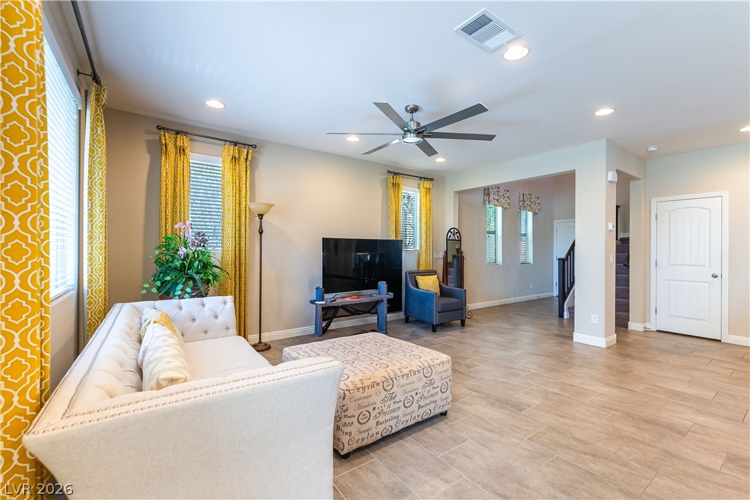 2589 Champagne Topaz Lane Las Vegas NV 89120