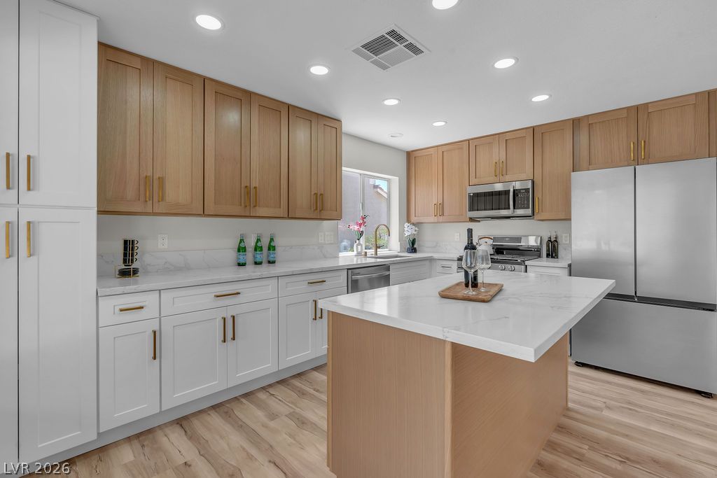 2060 Fallsburg Way Henderson NV 89002
