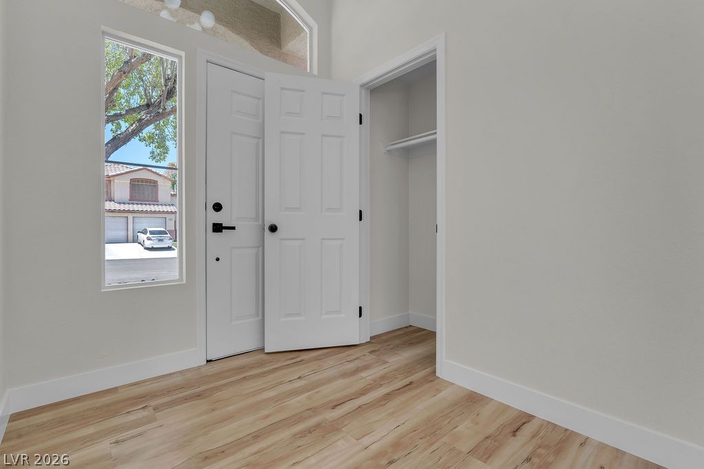 2060 Fallsburg Way Henderson NV 89002