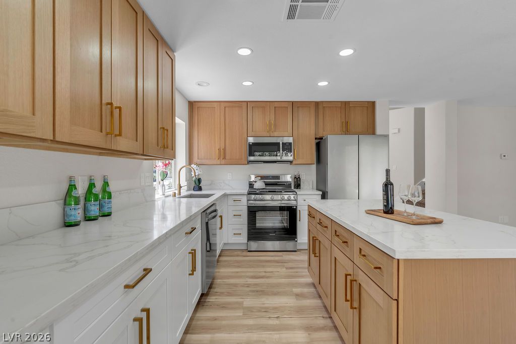 2060 Fallsburg Way Henderson NV 89002