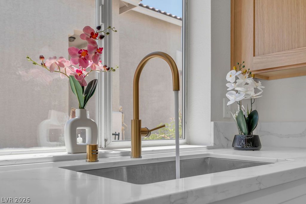 2060 Fallsburg Way Henderson NV 89002