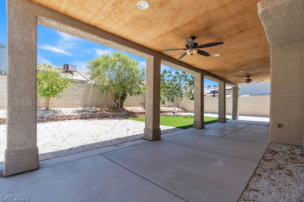 2060 Fallsburg Way Henderson NV 89002