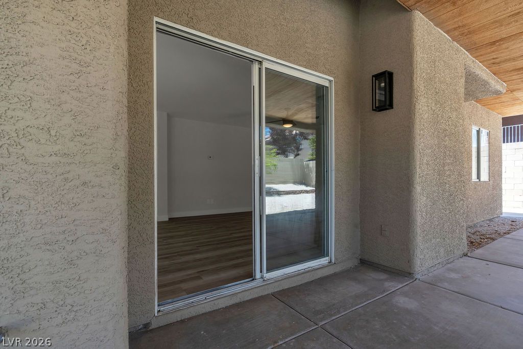 2060 Fallsburg Way Henderson NV 89002