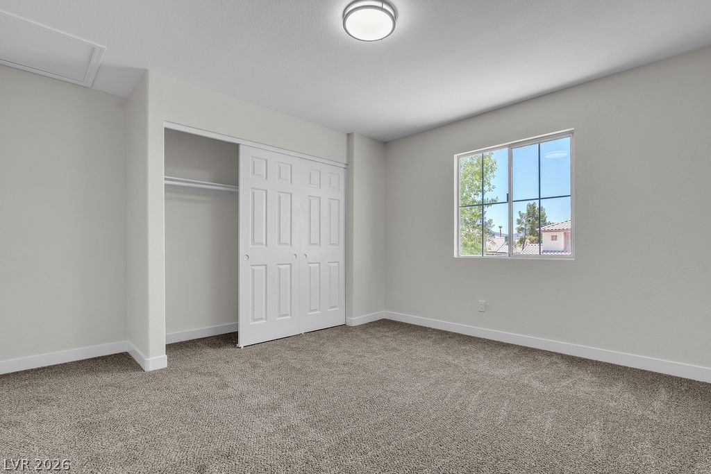 2060 Fallsburg Way Henderson NV 89002