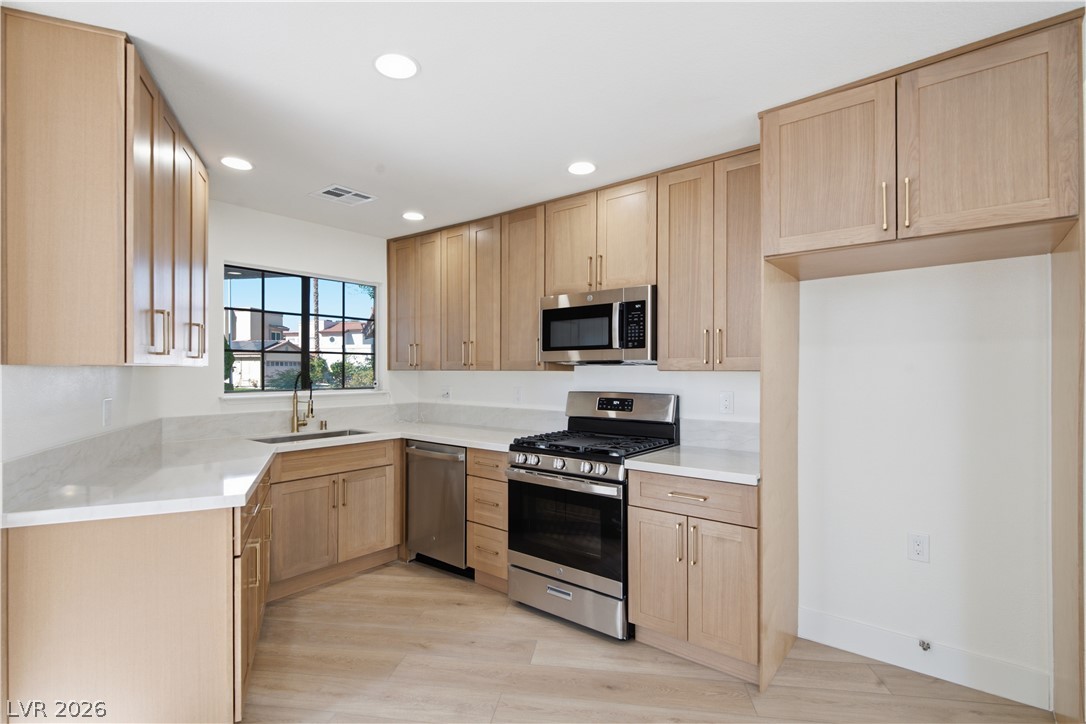 6608 Kirwan Heights Way Las Vegas NV 89108