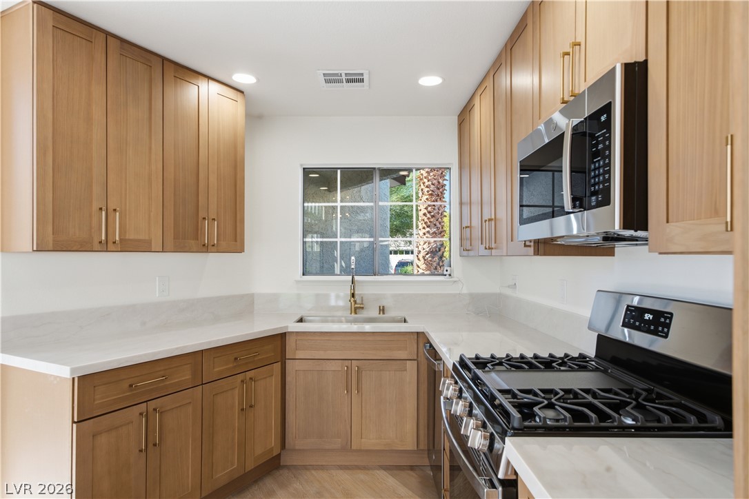 6608 Kirwan Heights Way Las Vegas NV 89108