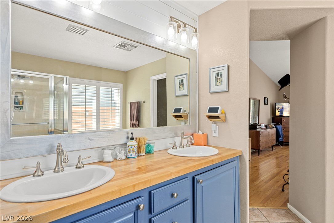 176 Ridge Crossing Avenue Henderson NV 89002
