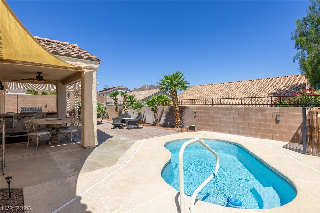 176 Ridge Crossing Avenue Henderson NV 89002