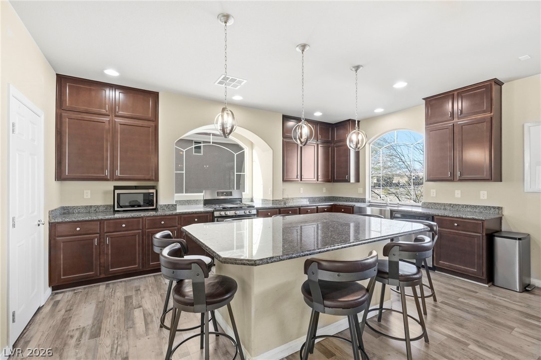 8565 Silver Coast Street Las Vegas NV 89139