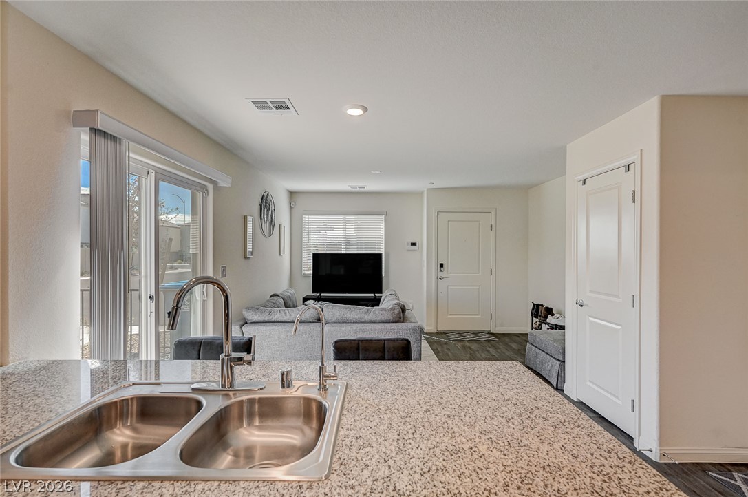 2774 Champagne Gold Avenue North Las Vegas NV 89086