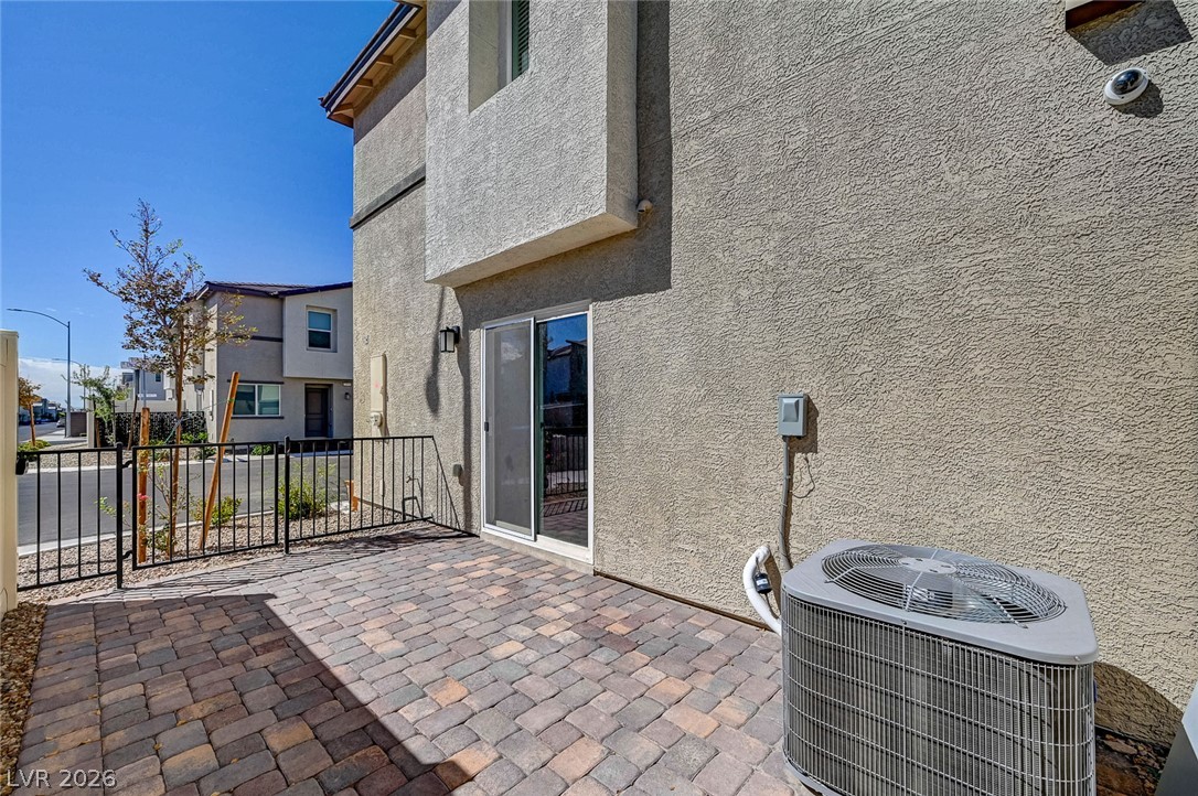 2774 Champagne Gold Avenue North Las Vegas NV 89086