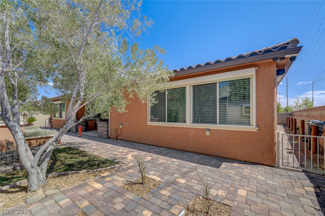 8586 Monument Lake Court Las Vegas NV 89113