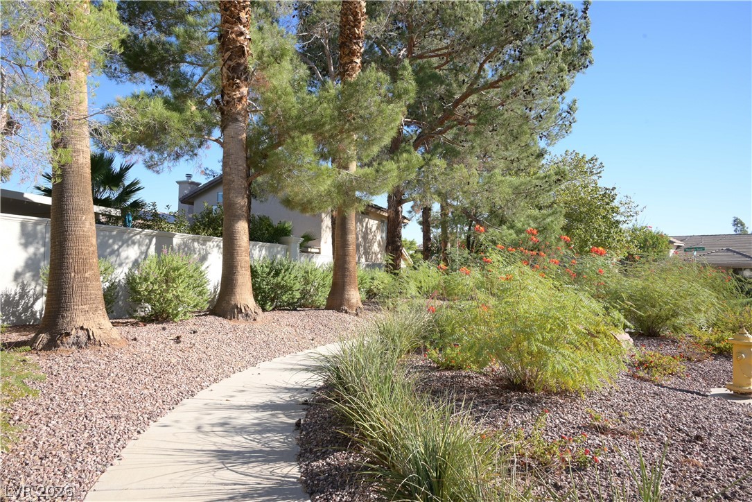 2047 Smoketree Village Circle Henderson NV 89012