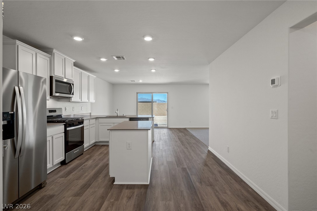 6722 Magnolia River Avenue Las Vegas NV 89156