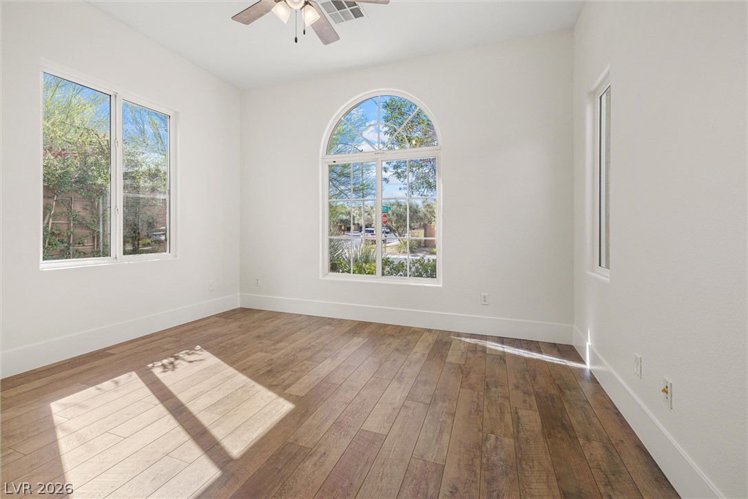 9740 Pan Falls Street Las Vegas NV 89178