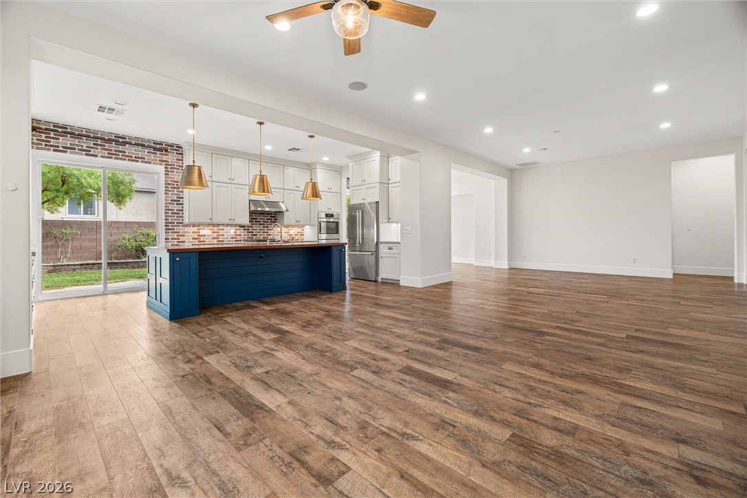 9740 Pan Falls Street Las Vegas NV 89178