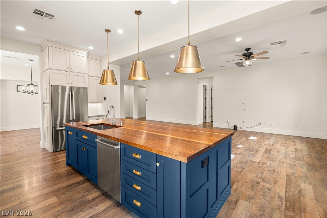 9740 Pan Falls Street Las Vegas NV 89178