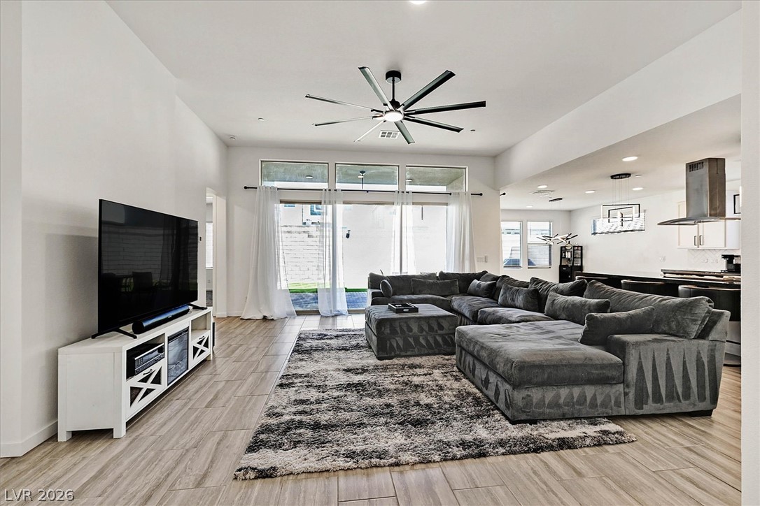 10284 Arrow Range Avenue Las Vegas NV 89166