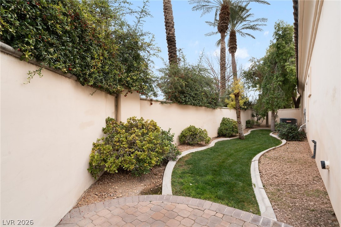 44 Caminito Amore Henderson NV 89011