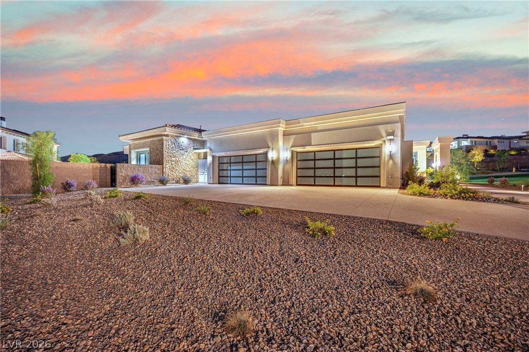 20 Olympia Canyon Way Las Vegas NV 89141